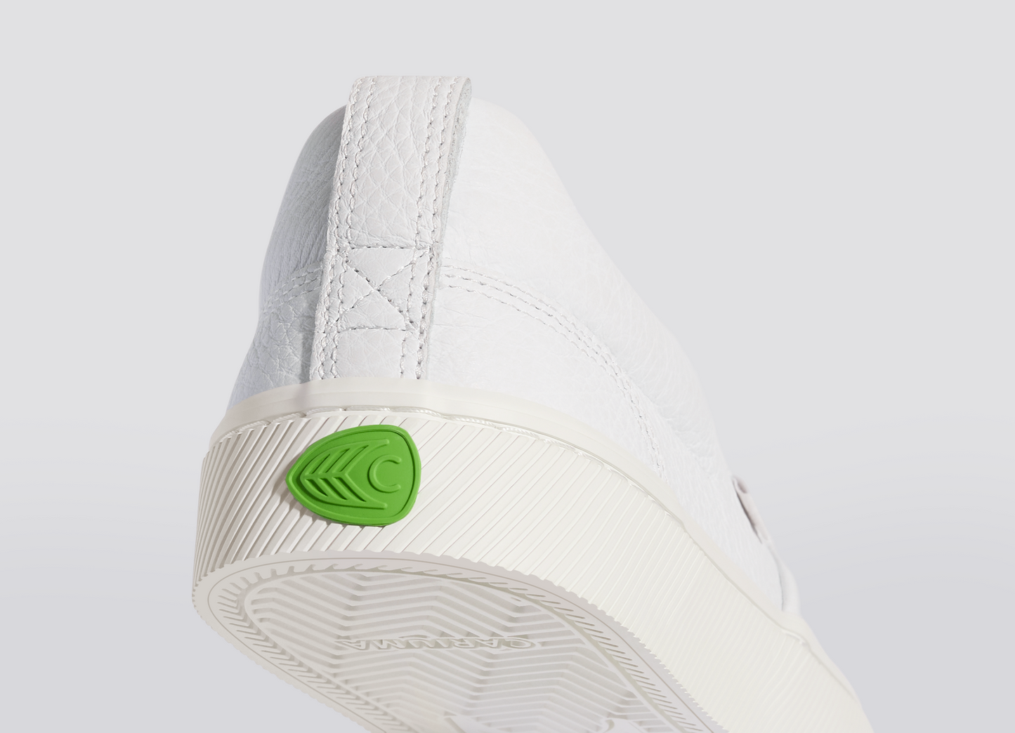 SLIP-ON Biele kožené tenisky Premium